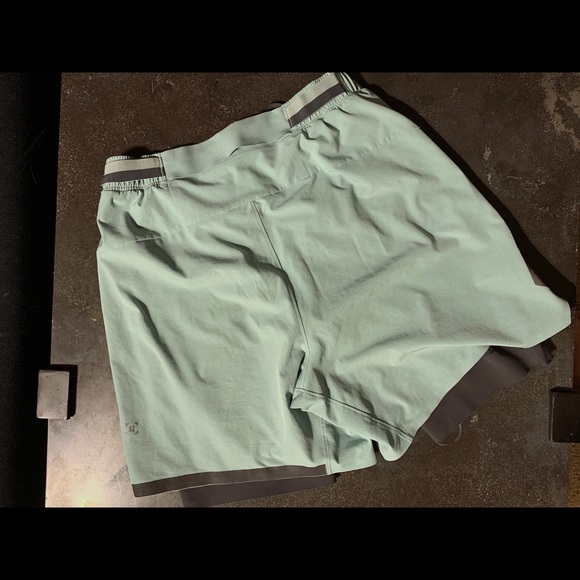 Lululemon surge shorts. 6” with liner. - Picture 4 of 8